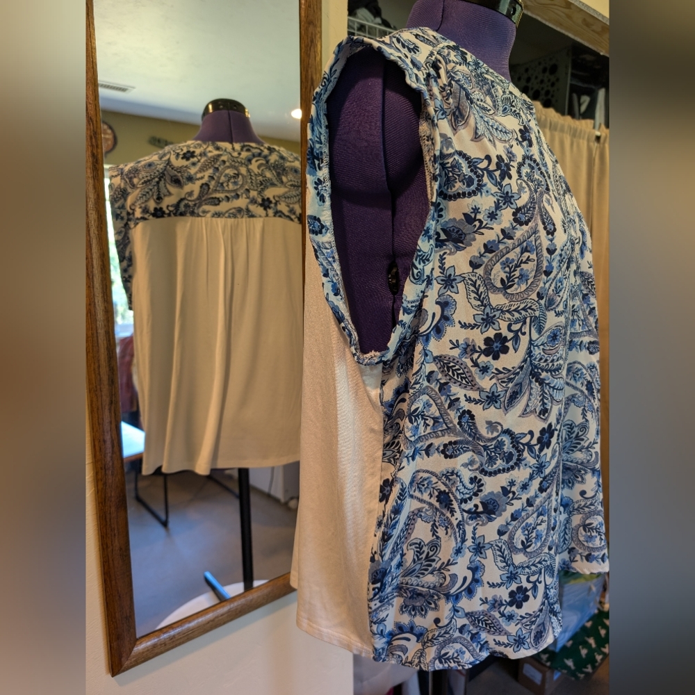 NWT-Zac & Rachel Women's Short Sleeve Top